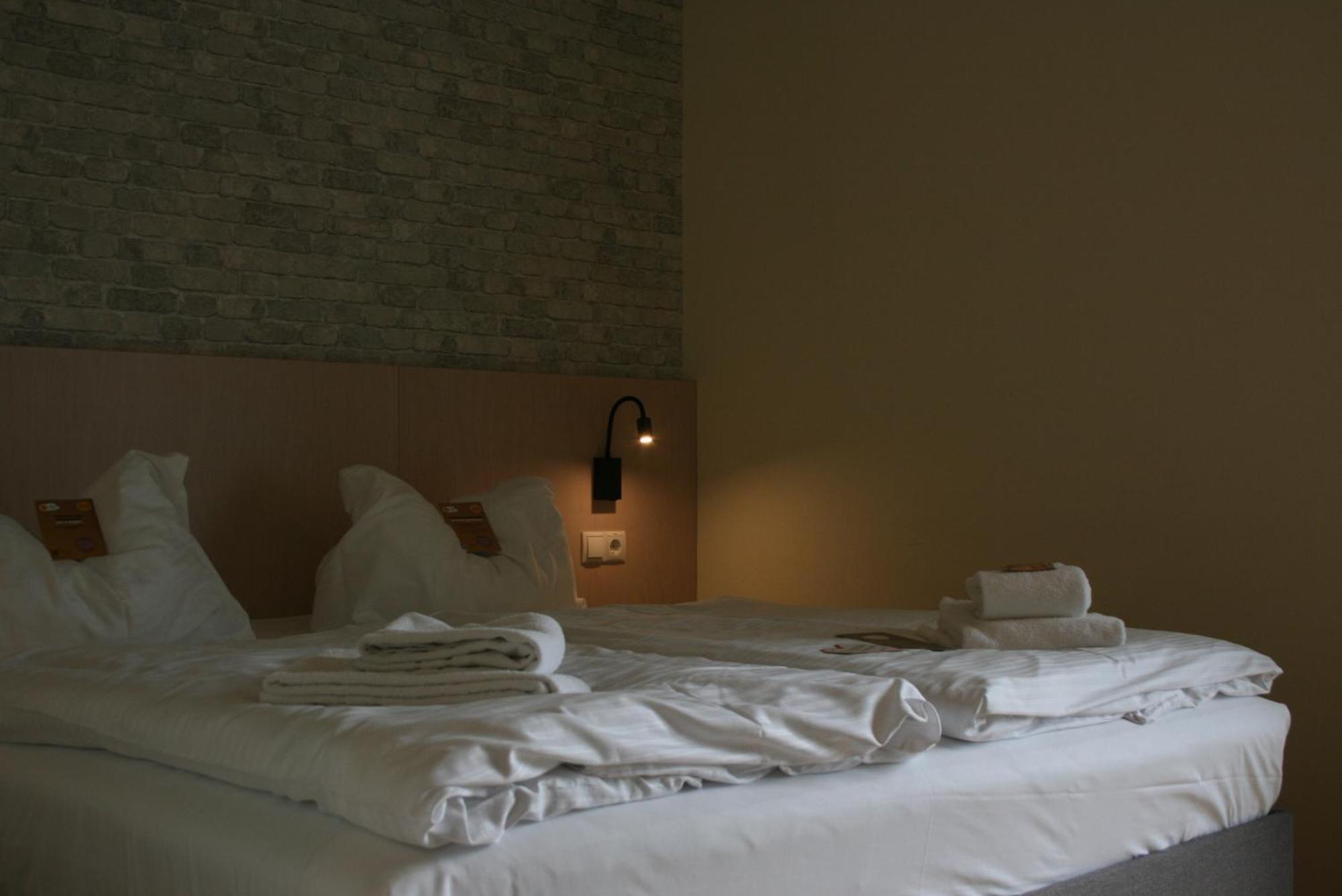 Jufa Hotel Im Brueckenkopfpark - Juelich Extérieur photo